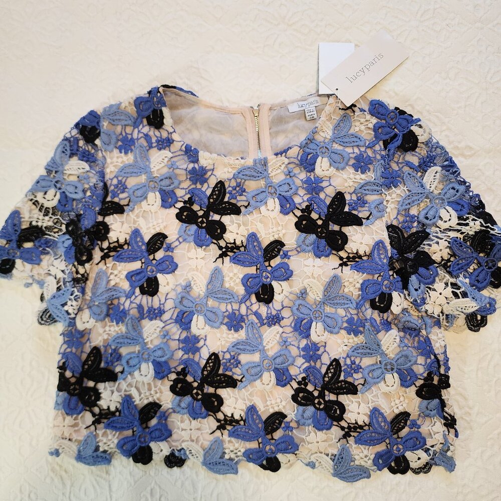 Lucy Paris Blue and Cream Crochet Flowers Crop Top Sz L